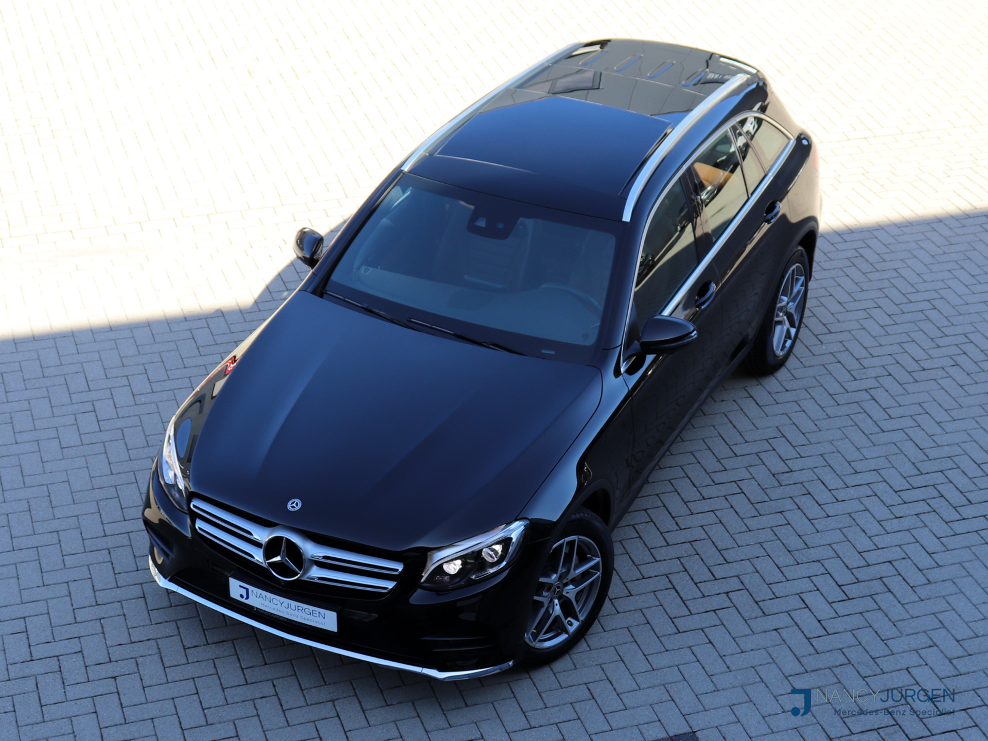 47227235-4.jpg