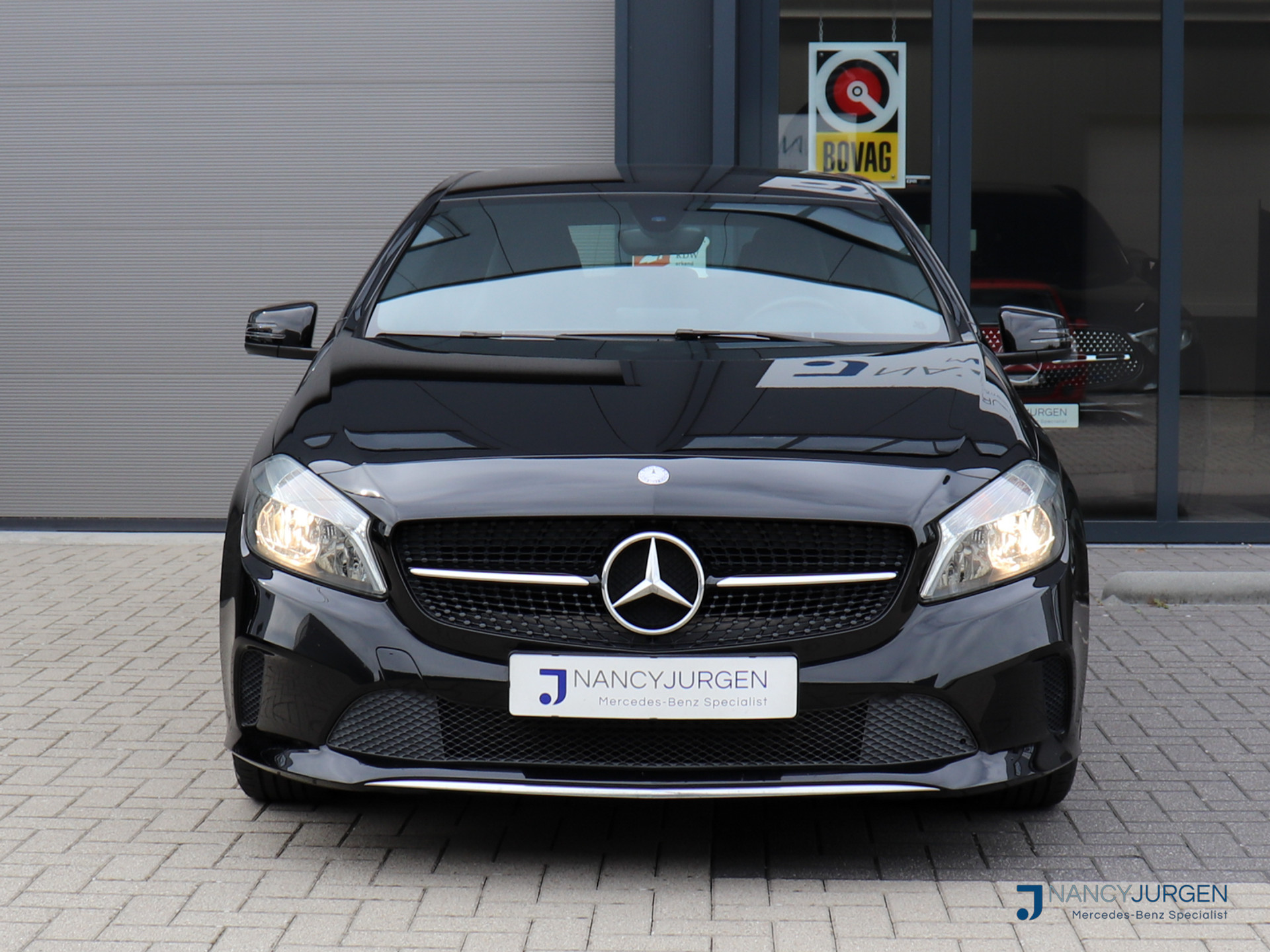 47918325-4.jpg