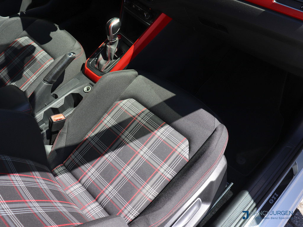 Volkswagen Polo VI 2.0 TSI | GTI | DSG | Elektr. Pano Dak | Achteruitrijcamera | LED | Ambiente | Sport Chassis | Alarm Klasse III | 55648350-3.jpg | Nancy Jurgen Auto