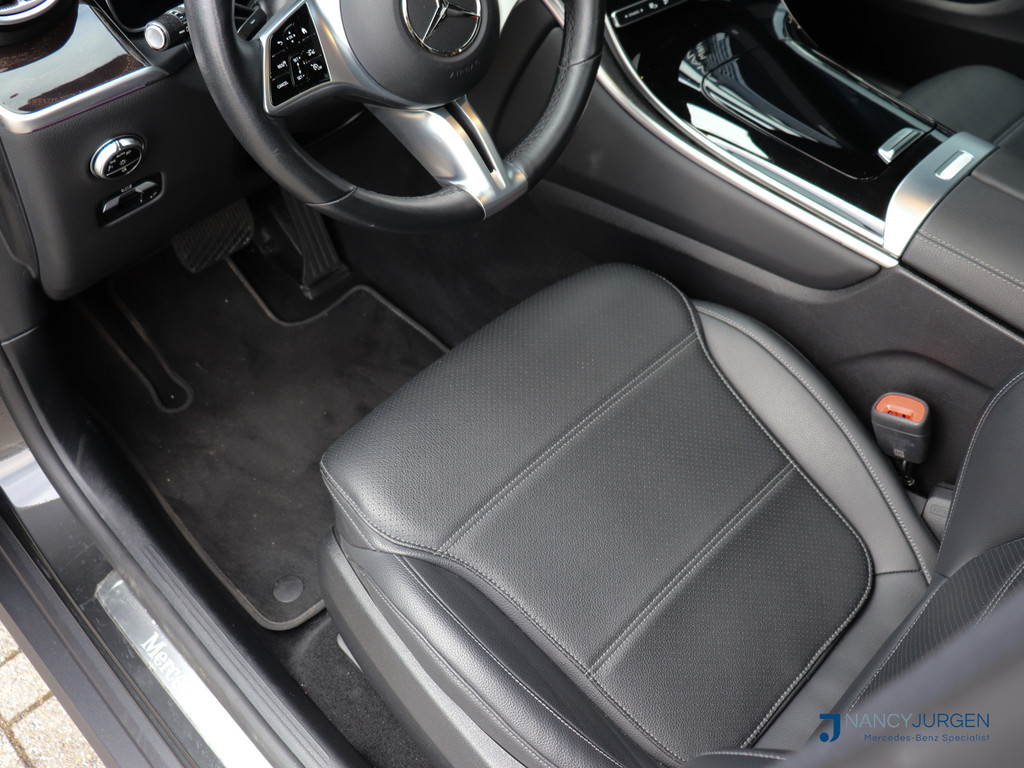 Mercedes-Benz GLC 300e 4M | Distronic Plus | Elektr. Pano Dak | Stoelventilatie | 360* Camera | MBUX Premium | Ambiente | Memory Pakket | Park Ass 55922355-2.jpg | Nancy Jurgen Auto