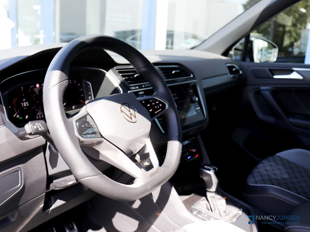 Volkswagen Tiguan 1.4 TSI eHybrid | R-Line Business+ | El. Pano Dak | Park Assist | Matrix LED | Apple Car Play/Android Auto | Winter Pakket | Top 56601677-2.jpg | Nancy Jurgen Auto
